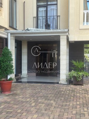 Продам двухкомнатную (2-комн.) квартиру, Курортный (Хостинский р-н) пр-кт, 96/4, Сочи г