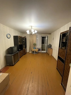 Продам трехкомнатную (3-комн.) квартиру, Альпинистов ул, 18, Екатеринбург г