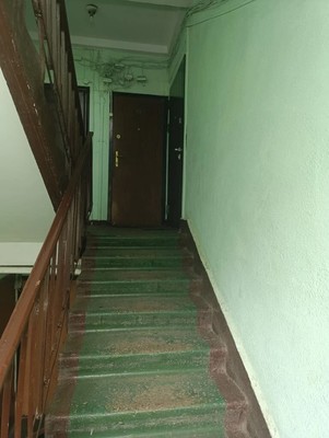 Продам двухкомнатную (2-комн.) квартиру, Калинина пл, 27, Калининград г