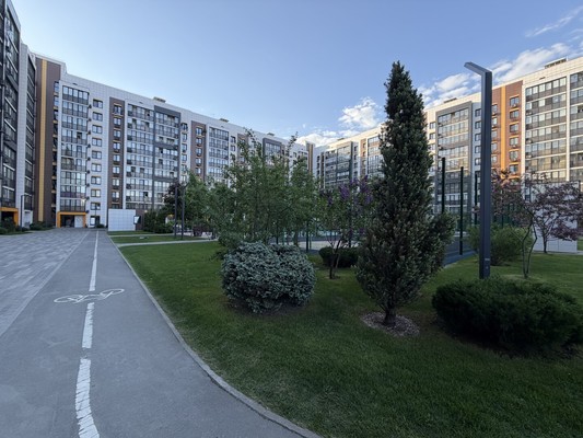 Продам двухкомнатную (2-комн.) квартиру, Разведчика Ахмерова ул, 7, Казань г