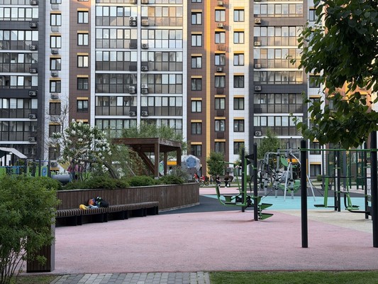 Продам двухкомнатную (2-комн.) квартиру, Разведчика Ахмерова ул, 7, Казань г
