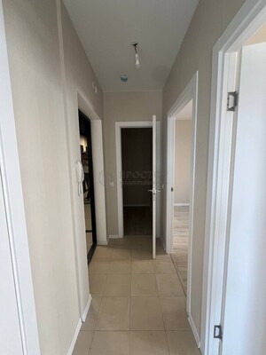 Продам трехкомнатную (3-комн.) квартиру, Александровская ул, 3, Петрово-Дальнее с