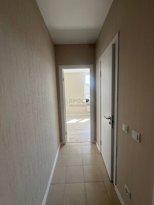 Продам трехкомнатную (3-комн.) квартиру, Александровская ул, 3, Петрово-Дальнее с
