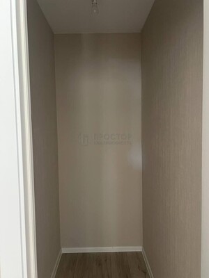 Продам трехкомнатную (3-комн.) квартиру, Александровская ул, 3, Петрово-Дальнее с