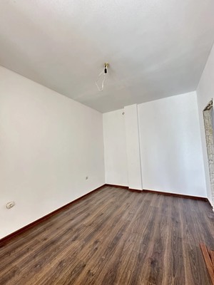 Продам трехкомнатную (3-комн.) квартиру, О.Кошевого ул, 15, Калининград г