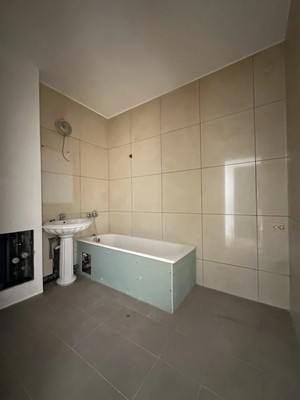 Продам трехкомнатную (3-комн.) квартиру, О.Кошевого ул, 15, Калининград г