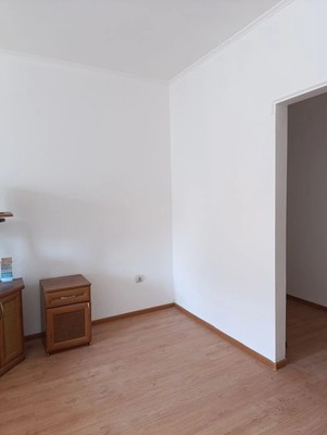 Продам двухкомнатную (2-комн.) квартиру, О.Кошевого ул, 17, Калининград г