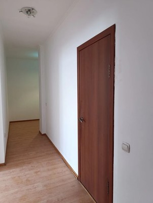 Продам двухкомнатную (2-комн.) квартиру, О.Кошевого ул, 17, Калининград г