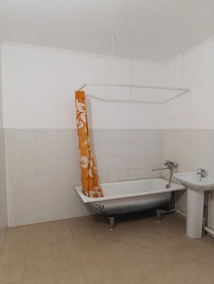 Продам двухкомнатную (2-комн.) квартиру, О.Кошевого ул, 17, Калининград г