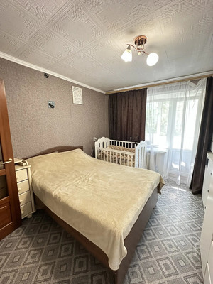 Продам многокомнатную квартиру, Лизы Чайкиной ул, 53к1, Таганрог г