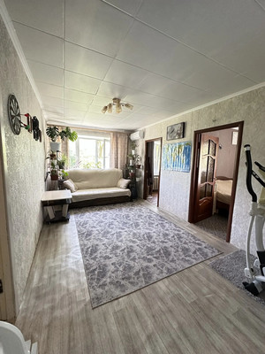 Продам многокомнатную квартиру, Лизы Чайкиной ул, 53к1, Таганрог г