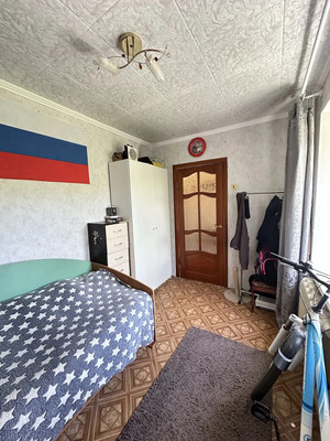 Продам многокомнатную квартиру, Лизы Чайкиной ул, 53к1, Таганрог г