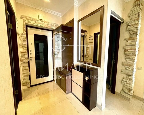 Продам двухкомнатную (2-комн.) квартиру, Гончарова (Центральный р-н) ул, 1/1, Сочи г