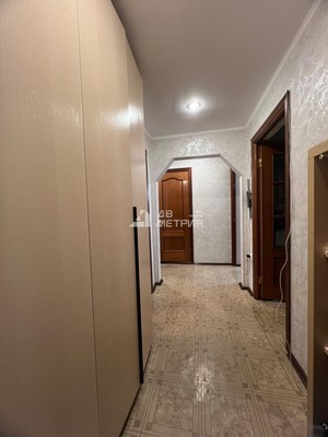 Продам трехкомнатную (3-комн.) квартиру, Ленина ул, 325, Южно-Сахалинск г