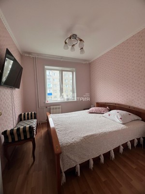 Продам трехкомнатную (3-комн.) квартиру, Карьерная ул, 27, Южно-Сахалинск г