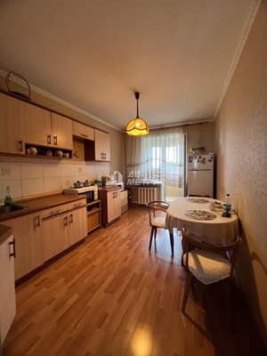Продам трехкомнатную (3-комн.) квартиру, Карьерная ул, 27, Южно-Сахалинск г