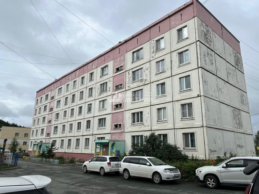 Продам трехкомнатную (3-комн.) квартиру, Карьерная ул, 27, Южно-Сахалинск г