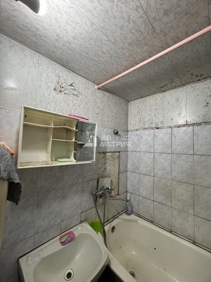 Продам трехкомнатную (3-комн.) квартиру, имени Ф.Э.Дзержинского ул, 40, Южно-Сахалинск г