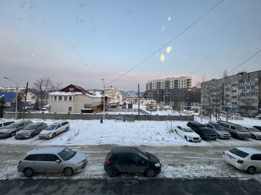 Продам трехкомнатную (3-комн.) квартиру, Саранская ул, 15, Южно-Сахалинск г