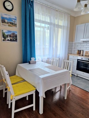 Продам однокомнатную (1-комн.) квартиру, Больничная ул, 2к10, Южно-Сахалинск г