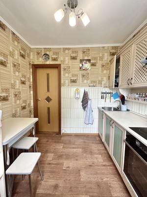 Продам двухкомнатную (2-комн.) квартиру, Усатого ул, 1, Фокино г