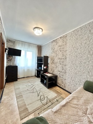 Продам двухкомнатную (2-комн.) квартиру, Усатого ул, 1, Фокино г