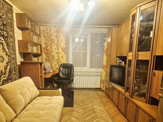 Продам двухкомнатную (2-комн.) квартиру, Славы пр-кт, 7Ак1, Санкт-Петербург г
