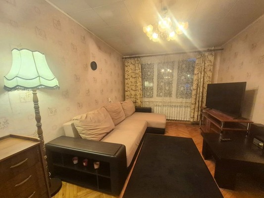 Продам двухкомнатную (2-комн.) квартиру, Славы пр-кт, 7Ак1, Санкт-Петербург г