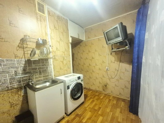 Продам двухкомнатную (2-комн.) квартиру, Славы пр-кт, 7Ак1, Санкт-Петербург г