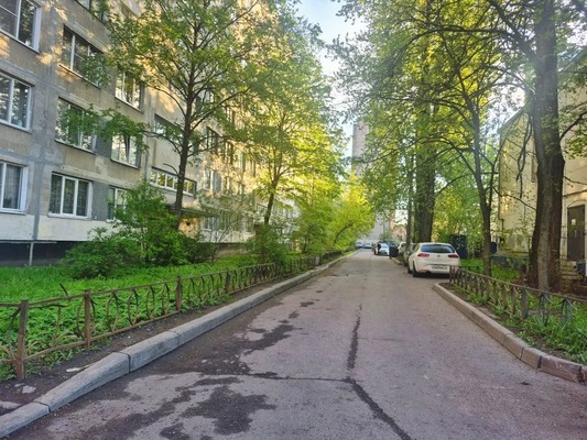Продам двухкомнатную (2-комн.) квартиру, Славы пр-кт, 7Ак1, Санкт-Петербург г
