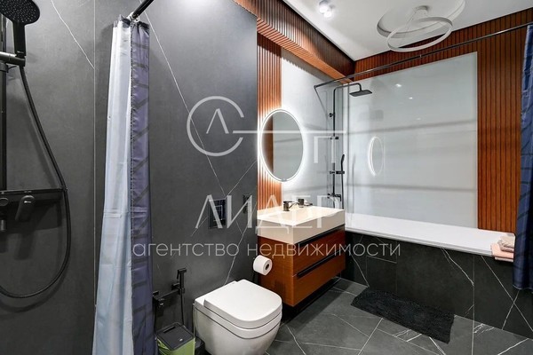Продам трехкомнатную (3-комн.) квартиру, Курортный (Хостинский р-н) пр-кт, 93, Сочи г