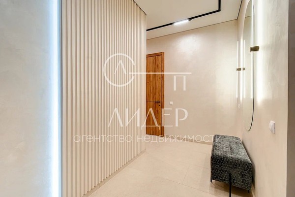 Продам трехкомнатную (3-комн.) квартиру, Курортный (Хостинский р-н) пр-кт, 93, Сочи г