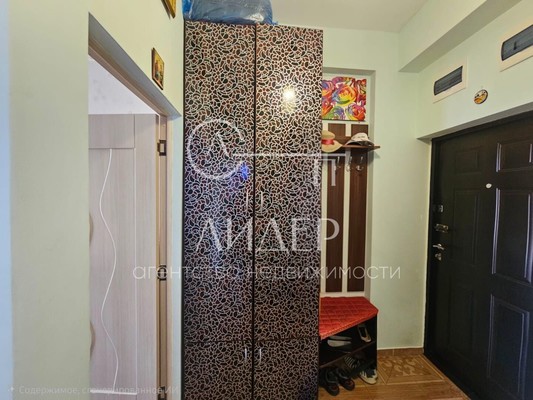 Продам двухкомнатную (2-комн.) квартиру, Интернациональная (Адлерский р-н) ул, 13, Сочи г