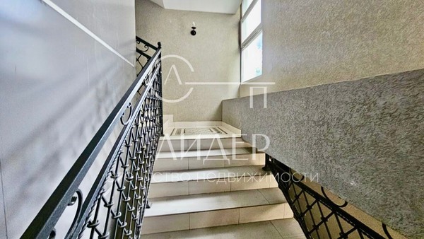 Продам двухкомнатную (2-комн.) квартиру, Демократическая (Адлерский р-н) ул, 45, Сочи г