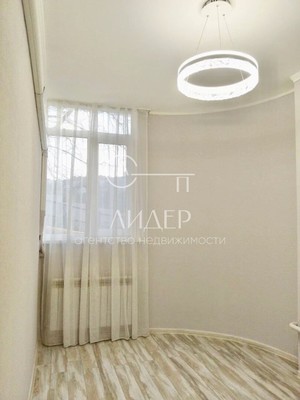Продам двухкомнатную (2-комн.) квартиру, Клубничная (Центральный р-н) ул, 15Б, Сочи г