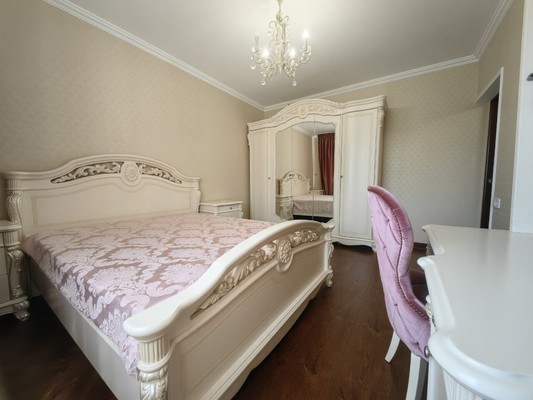 Продам трехкомнатную (3-комн.) квартиру, Амурская ул, 56, Москва г