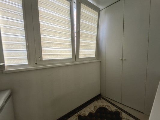 Продам трехкомнатную (3-комн.) квартиру, Амурская ул, 56, Москва г