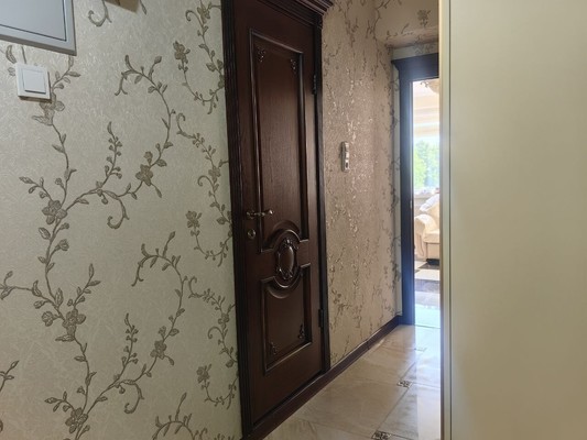 Продам трехкомнатную (3-комн.) квартиру, Амурская ул, 56, Москва г