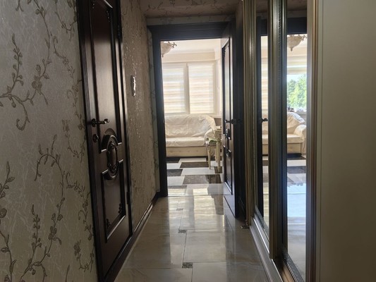 Продам трехкомнатную (3-комн.) квартиру, Амурская ул, 56, Москва г