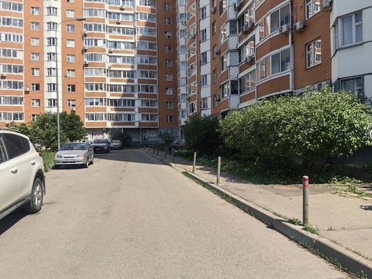 Продам трехкомнатную (3-комн.) квартиру, Амурская ул, 56, Москва г
