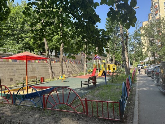 Продам трехкомнатную (3-комн.) квартиру, Трофимова ул, 31, Москва г