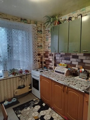 Продам двухкомнатную (2-комн.) квартиру, 7 кв-л, 22, Развилка п