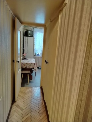 Продам двухкомнатную (2-комн.) квартиру, 7 кв-л, 22, Развилка п
