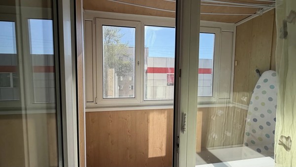 Продам двухкомнатную (2-комн.) квартиру, Есенина ул, 7А, Южно-Сахалинск г
