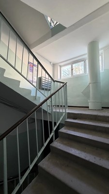 Продам двухкомнатную (2-комн.) квартиру, Есенина ул, 7А, Южно-Сахалинск г
