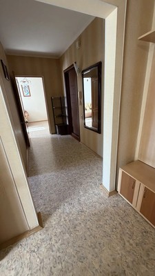 Продам двухкомнатную (2-комн.) квартиру, Есенина ул, 7А, Южно-Сахалинск г