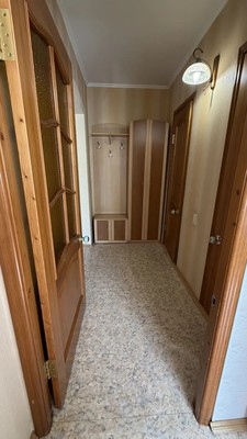 Продам двухкомнатную (2-комн.) квартиру, Есенина ул, 7А, Южно-Сахалинск г