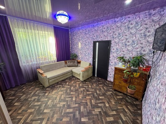 Продам трехкомнатную (3-комн.) квартиру, Красногвардейская ул, 11, Комсомольск-на-Амуре г