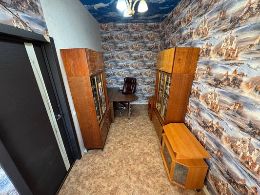 Продам трехкомнатную (3-комн.) квартиру, Красногвардейская ул, 11, Комсомольск-на-Амуре г