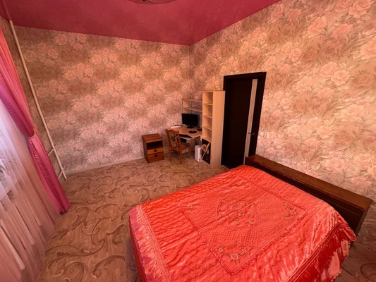 Продам трехкомнатную (3-комн.) квартиру, Красногвардейская ул, 11, Комсомольск-на-Амуре г
